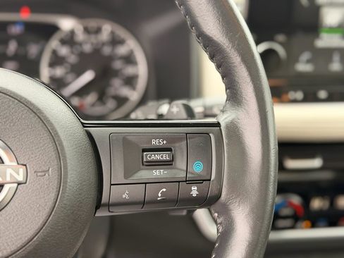 Used 2022 Nissan Rogue SL w/ SL Premium Package image 13