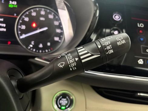 Used 2022 Buick Envision Avenir w/ Technology Package II AWD/4WD image 9