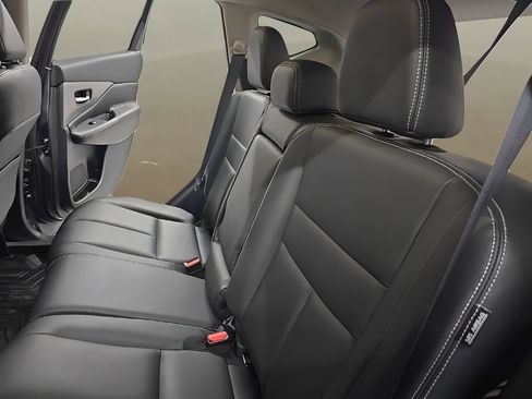 Used 2023 Nissan Murano SV w/ Cargo Package AWD/4WD image 17
