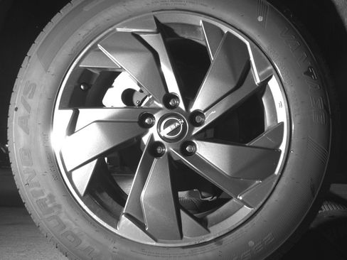 Used 2025 Nissan Rogue SV FWD image 15