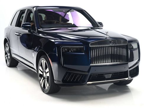New 2026 Rolls-Royce Cullinan AWD/4WD image 12