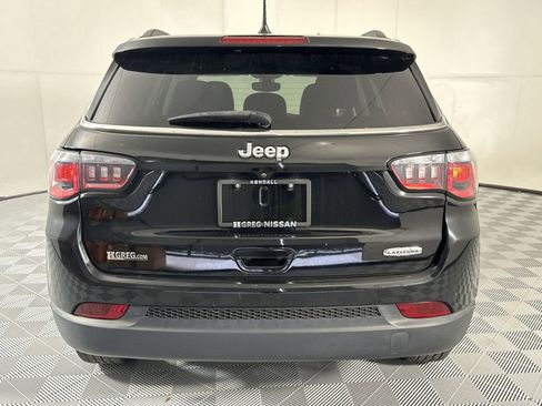 Used 2019 Jeep Compass Latitude FWD image 7