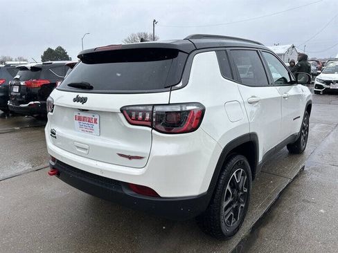 Used 2021 Jeep Compass Trailhawk image 5