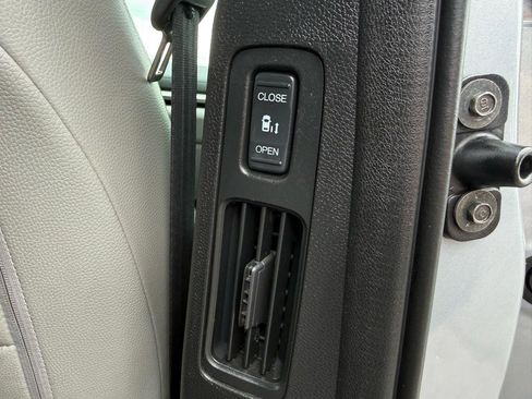 Used 2018 Honda Odyssey EX-L image 71
