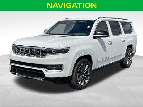 Used 2024 Jeep Grand Wagoneer L Series III w/ Rear Seat Video Group 1 AWD/4WD image 4