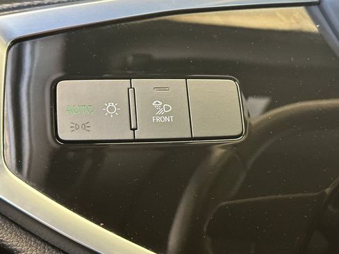 Used 2025 Audi Q3 2.0T Premium AWD/4WD image 30