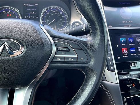 Used 2018 INFINITI Q60 3.0t Luxe RWD image 18