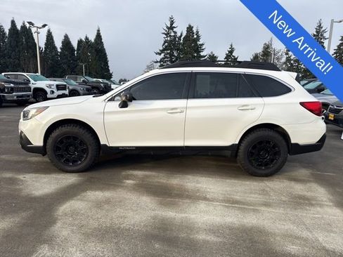 Used 2019 Subaru Outback 2.5i image 4