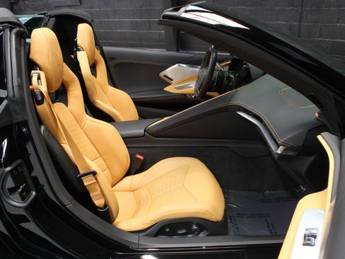 Used 2025 Chevrolet Corvette Stingray Preferred Conv w/ Z51 Performance Package image 49