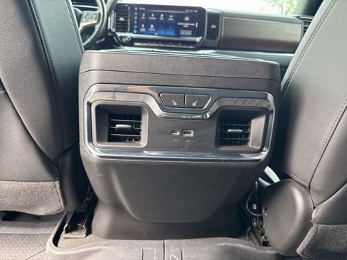 Certified 2024 Chevrolet Silverado 2500 High Country w/ High Country Premium Package AWD/4WD image 15