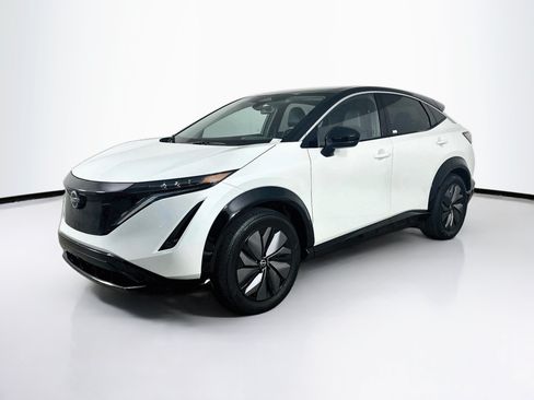 Used 2024 Nissan Ariya FWD image 3