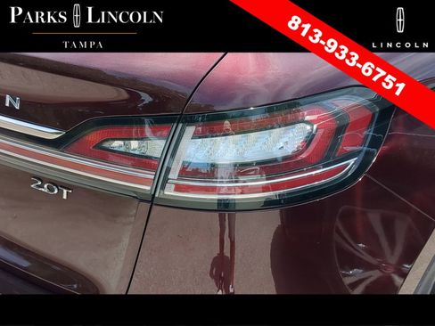 Used 2020 Lincoln Nautilus Reserve w/ Equipment Group 201A image 12