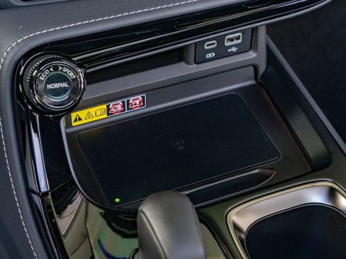New 2026 Lexus NX 350h AWD w/ Premium Package image 22