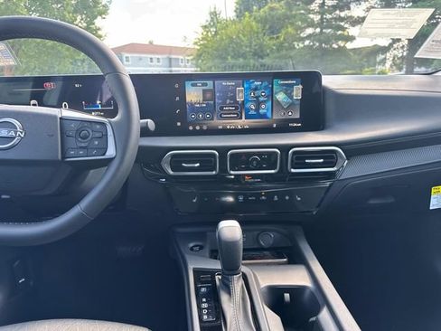 New 2027 Nissan Sentra SV w/ SV Convenience Package FWD image 18