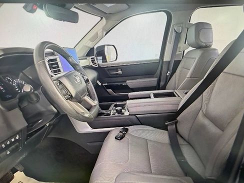 Used 2023 Toyota Tundra Limited w/ Power Package AWD/4WD image 7