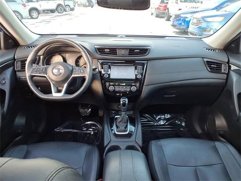 Used 2020 Nissan Rogue SL image 6