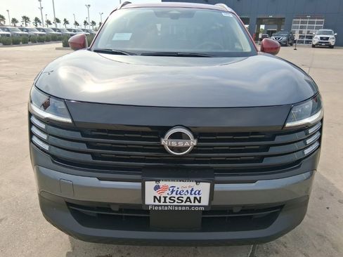 New 2026 Nissan Kicks SV image 2