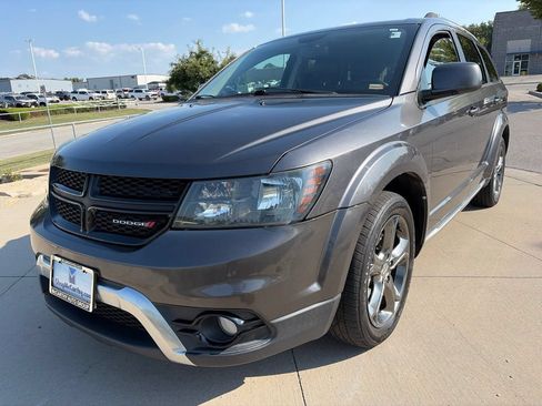 Used 2015 Dodge Journey Crossroad w/ Flexible Seating Group FWD image 4
