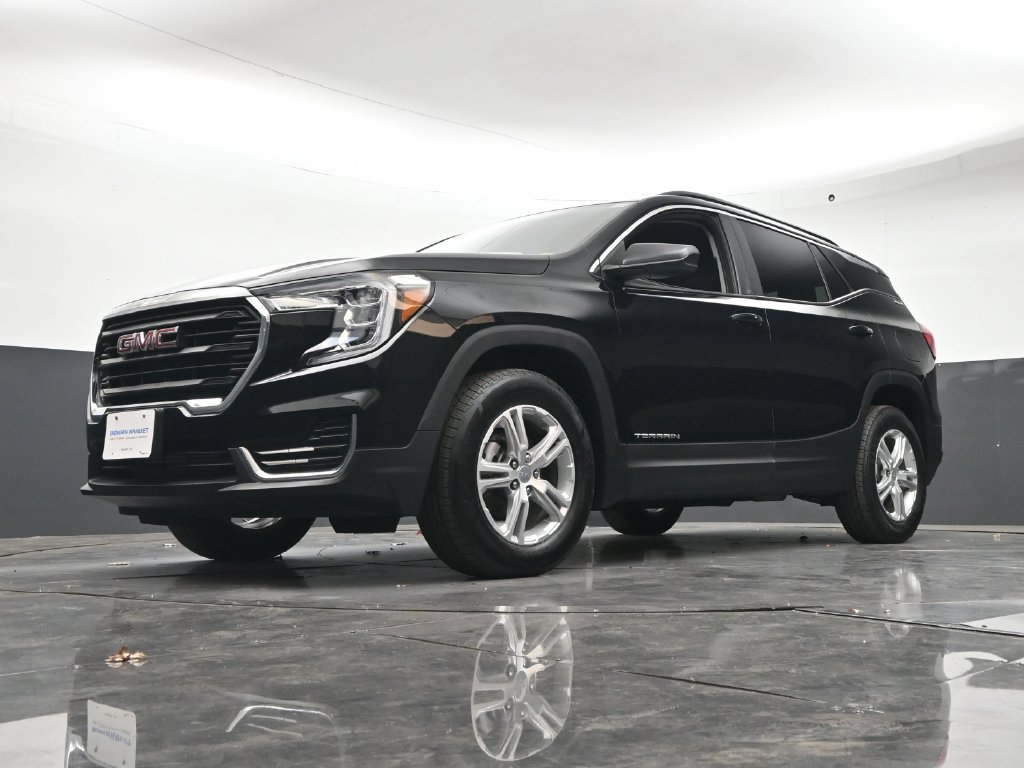 Used 2023 GMC Terrain SLE w/ Driver Convenience Package AWD/4WD image 24