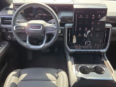 New 2026 GMC Yukon XL Elevation image 28