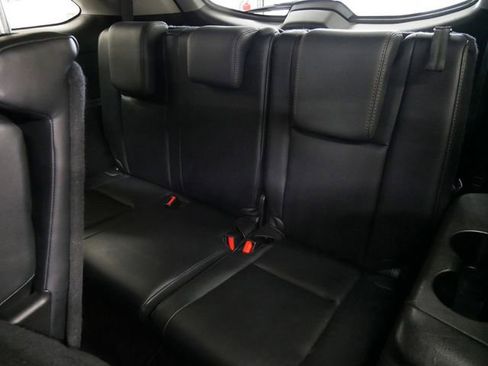 Used 2010 Toyota Highlander SE image 10