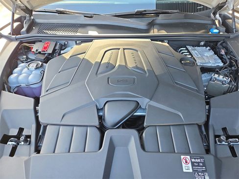 New 2026 Porsche Cayenne Coupe image 32