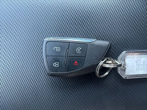 Used 2025 Chevrolet Equinox LT FWD image 25