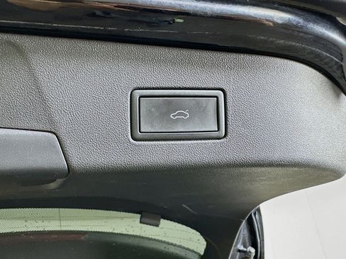 Used 2023 Volkswagen ID.4 Pro S image 30