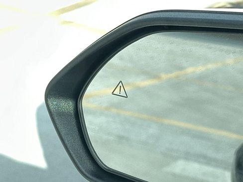 New 2025 Kia K4 LXS image 16