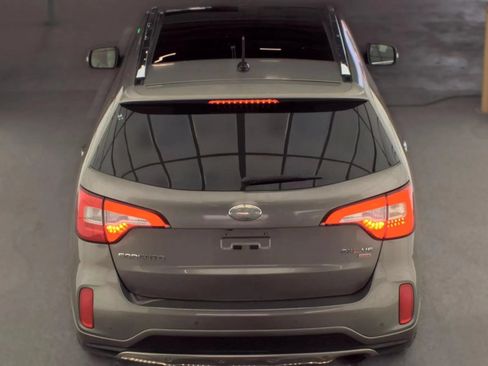 Used 2014 Kia Sorento SX w/ 3rd Row Package FWD image 3