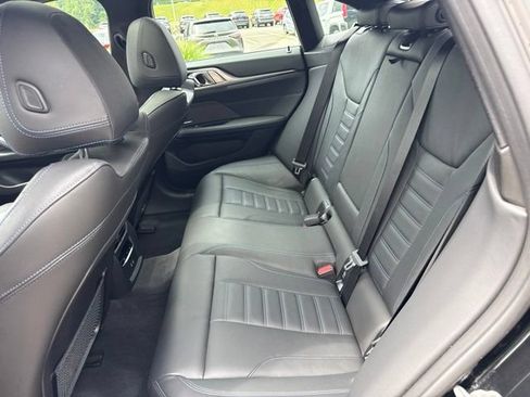 Used 2022 BMW i4 eDrive40 w/ M Sport Package RWD image 25