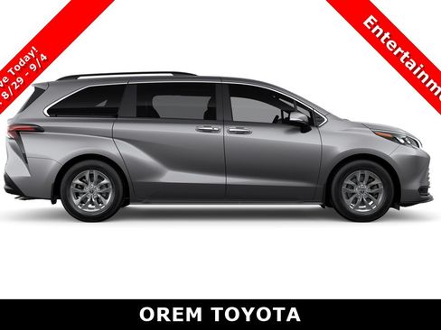 New 2026 Toyota Sienna XLE FWD image 12