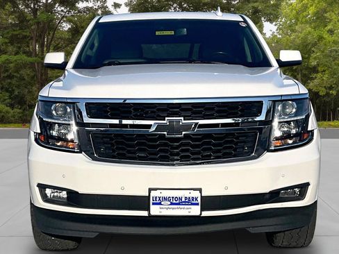 Used 2018 Chevrolet Tahoe LT image 2