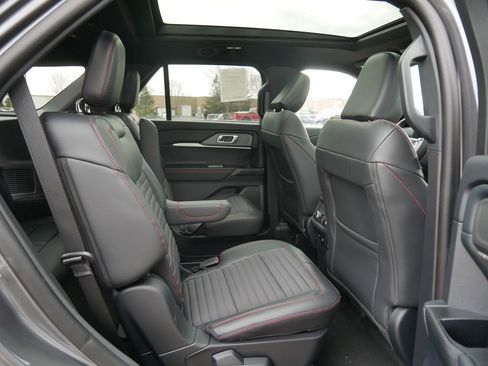 New 2026 Ford Explorer ST-Line w/ ST-Line Street Pack AWD/4WD image 14