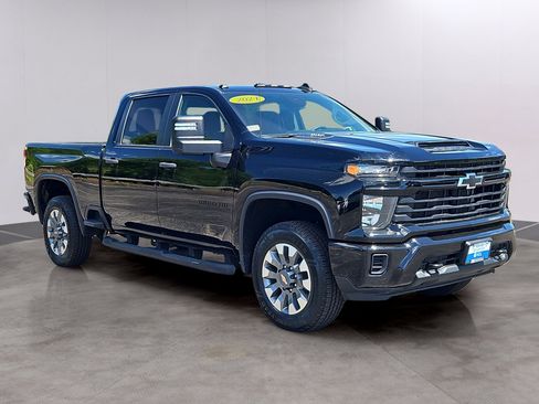 Used 2024 Chevrolet Silverado 2500 Custom w/ Custom Value Package AWD/4WD image 26