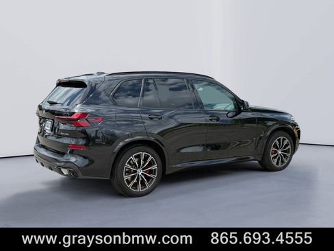 Used 2026 BMW X5 xDrive40i w/ M Sport Package AWD/4WD image 3