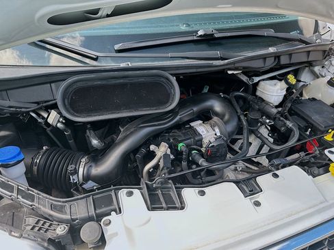 Used 2022 Ford Transit 350 XLT image 26