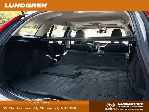 Used 2017 Volvo V60 T5 Premier w/ Convenience Package image 16