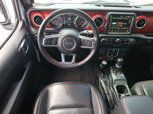 Used 2023 Jeep Wrangler Unlimited Rubicon AWD/4WD image 11
