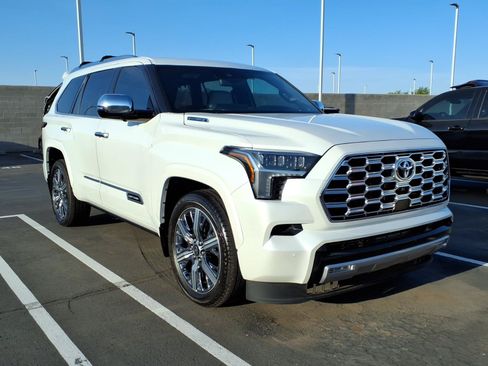 Used 2025 Toyota Sequoia Capstone AWD/4WD image 1