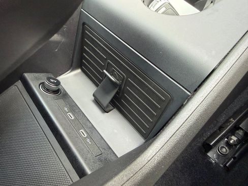 Used 2024 Audi Q4 e-tron Premium Plus AWD/4WD image 28