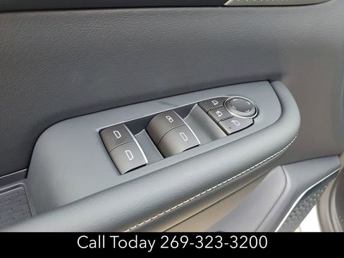 New 2026 Buick Enclave Avenir w/ Super Cruise Package image 24