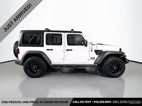 Used 2019 Jeep Wrangler Unlimited Sport AWD/4WD image 4