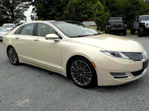 Used 2015 Lincoln MKZ Hybrid w/ Equipment Group 202A Reserve image 7