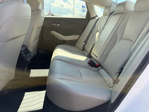 Used 2025 Honda Accord Touring image 9