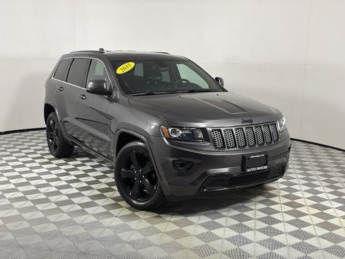 Used 2015 Jeep Grand Cherokee Altitude AWD/4WD image 2