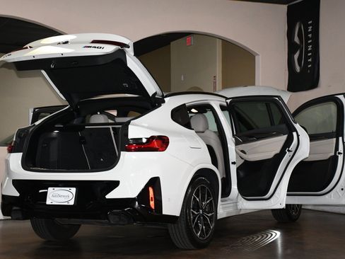 Used 2023 BMW X4 M40i AWD/4WD image 91