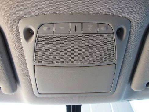 Used 2020 Nissan Pathfinder SV image 51