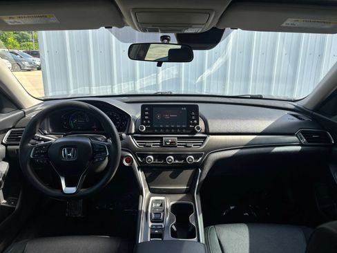 Used 2018 Honda Accord Hybrid image 18