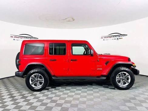 Used 2021 Jeep Wrangler Unlimited Sahara w/ Uconnect 4C Nav & Sound Group AWD/4WD image 9